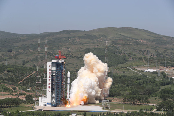 China launches five new satellites