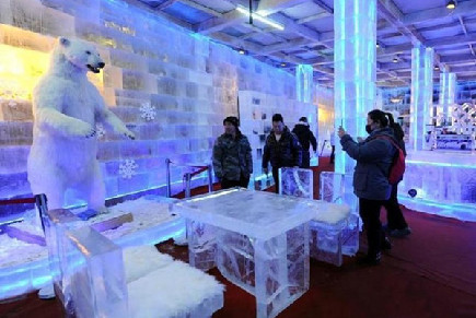 Tourists chill out at ice cafe in Changchun