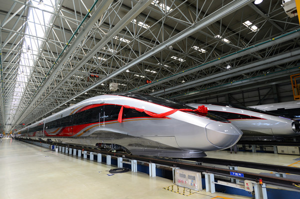 New Fuxing intelligent EMUs roll off assembly line in Jilin 