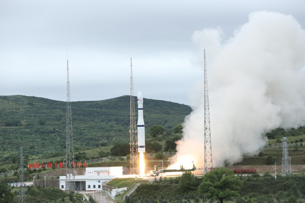 China launches 16 new satellites