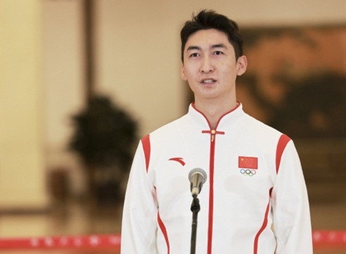 Olympic champion praises China's progress in winter sports