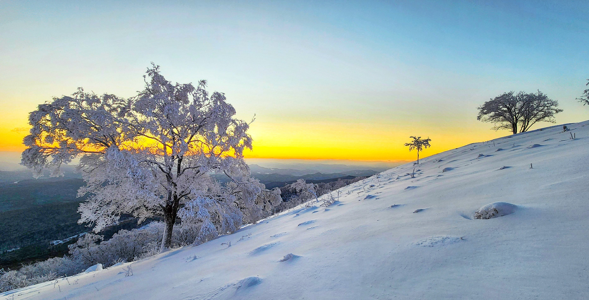 Jilin’s Sifang Mountain presents winter rime spectacle