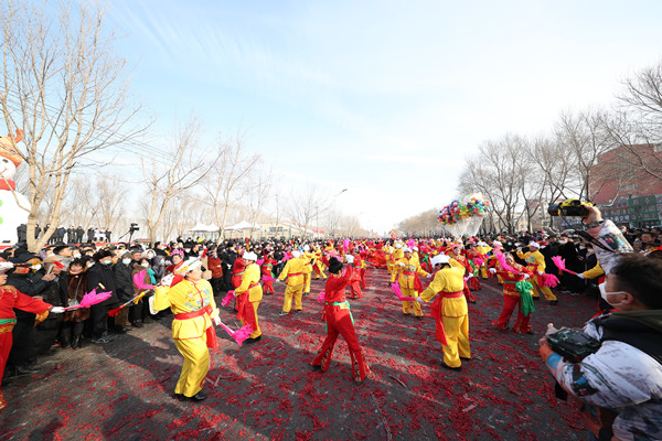Changchun celebrates Lantern Festival with artistic performances 