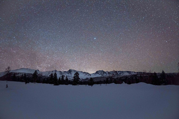 In pics: Magical Changbai Mountains under starry sky 