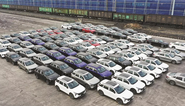 Hunchun Port posts record handling of domestic-made autos