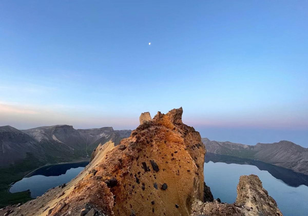 Photographer captures cool beauty in Jilin province