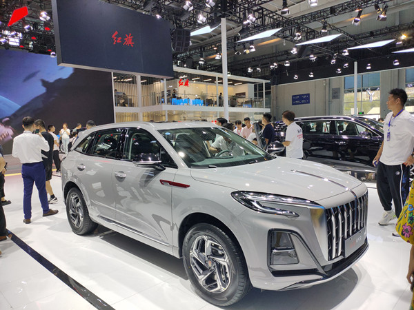 Intl auto show opens to much fanfare in Jilin 