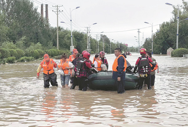 Flood wreaks havoc in NE China