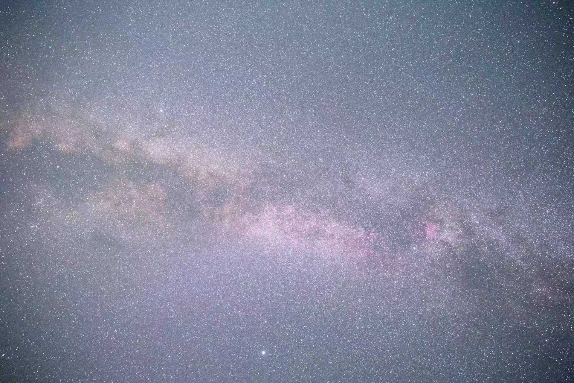 Jilin province's Linjiang city displays celestial splendor 