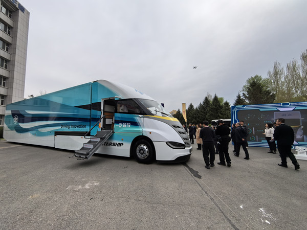 FAW Jiefang, Shell launch research center as truck tested 