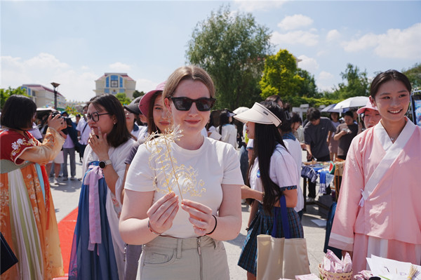 Jilin university opens international culture, arts festival 