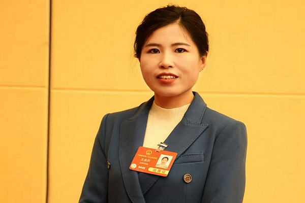 NPC deputy Wang Jinjie: listening to the people